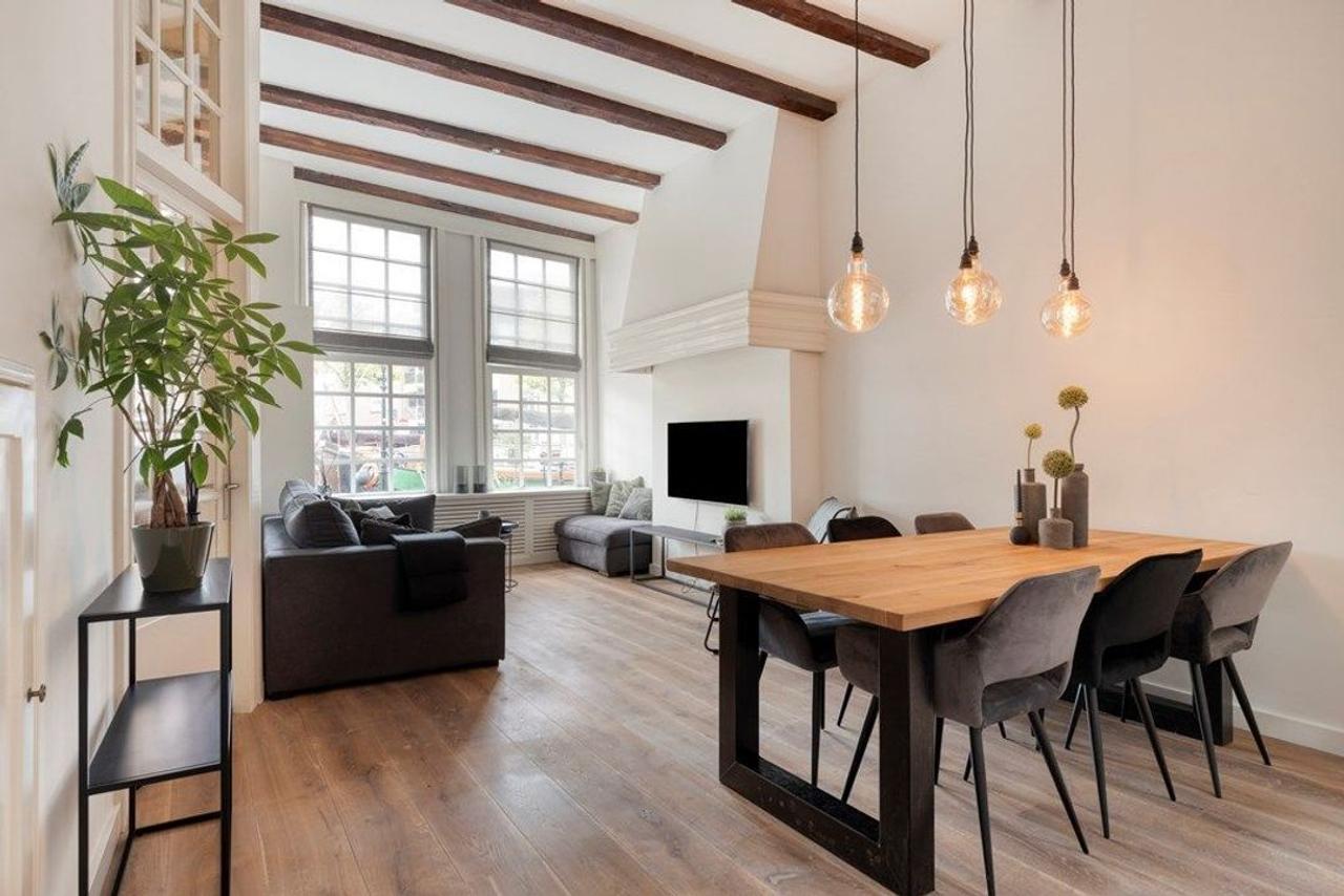 Furnished ground-floor duplex with garden - Image 1