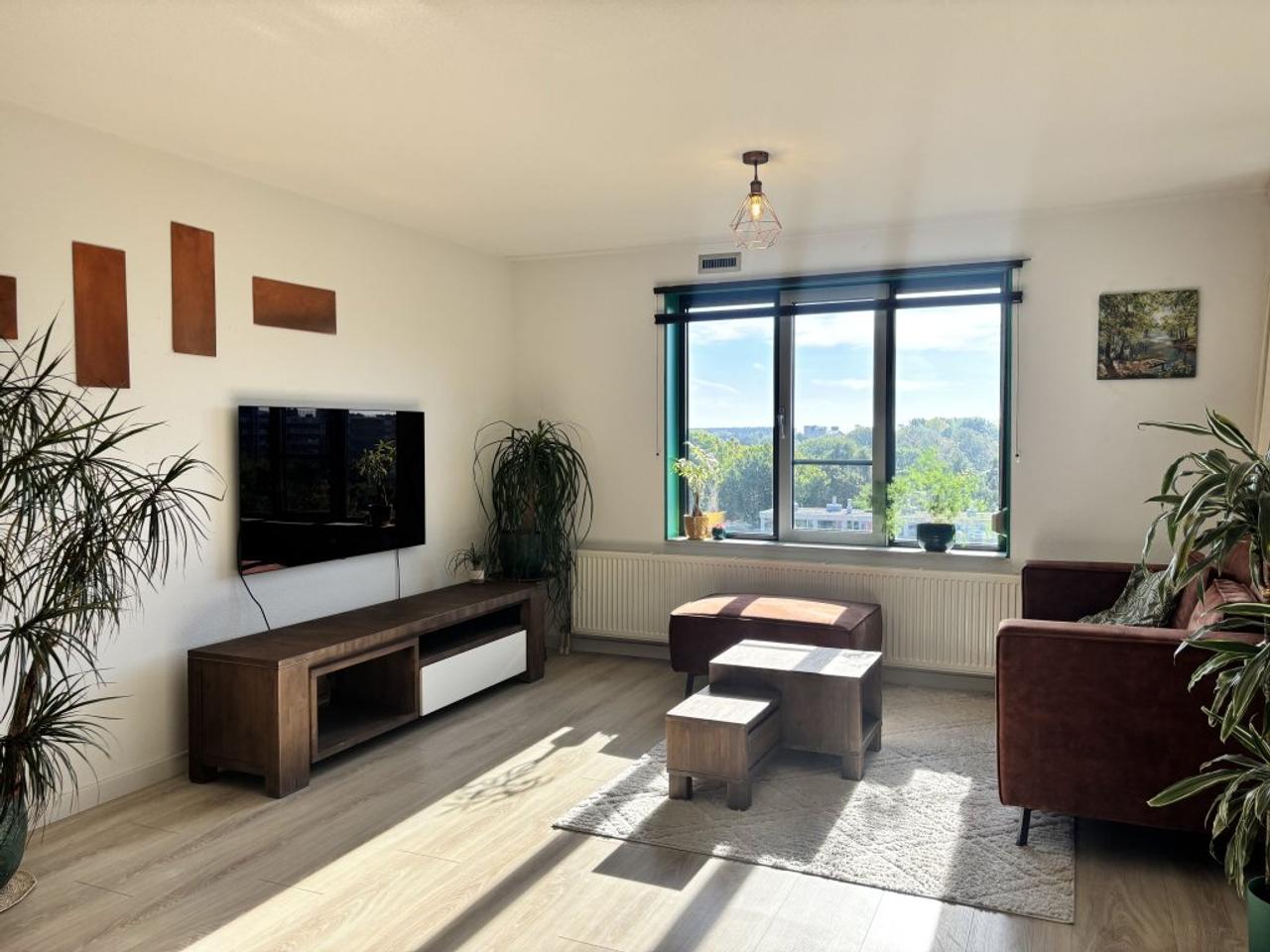 81 m² met balkon en eigen parkeerplek - Afbeelding 2