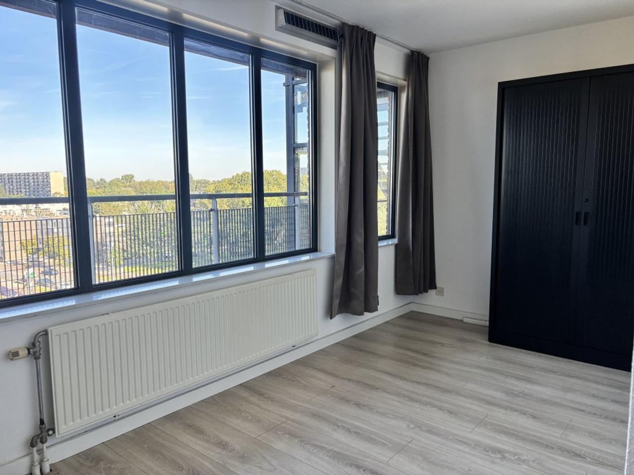 81 m² met balkon en eigen parkeerplek - Afbeelding 10