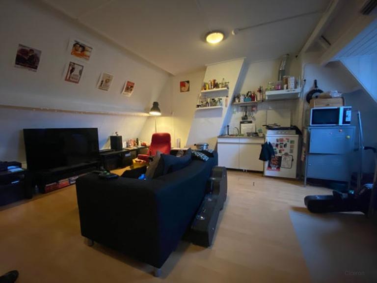 30 m² kamer met eigen keuken in Groningen - Afbeelding 2