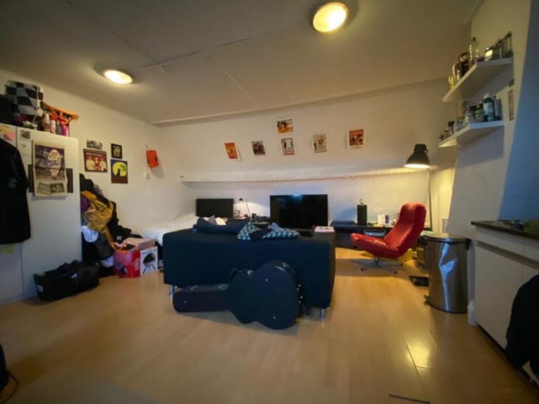 30 m² kamer met eigen keuken in Groningen - Afbeelding 4
