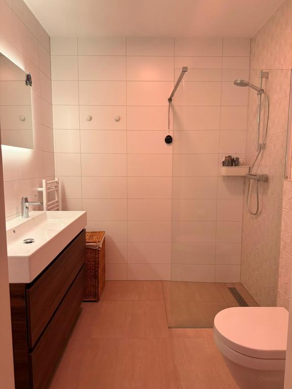 Gemeubileerd appartement met balkon - Afbeelding 11