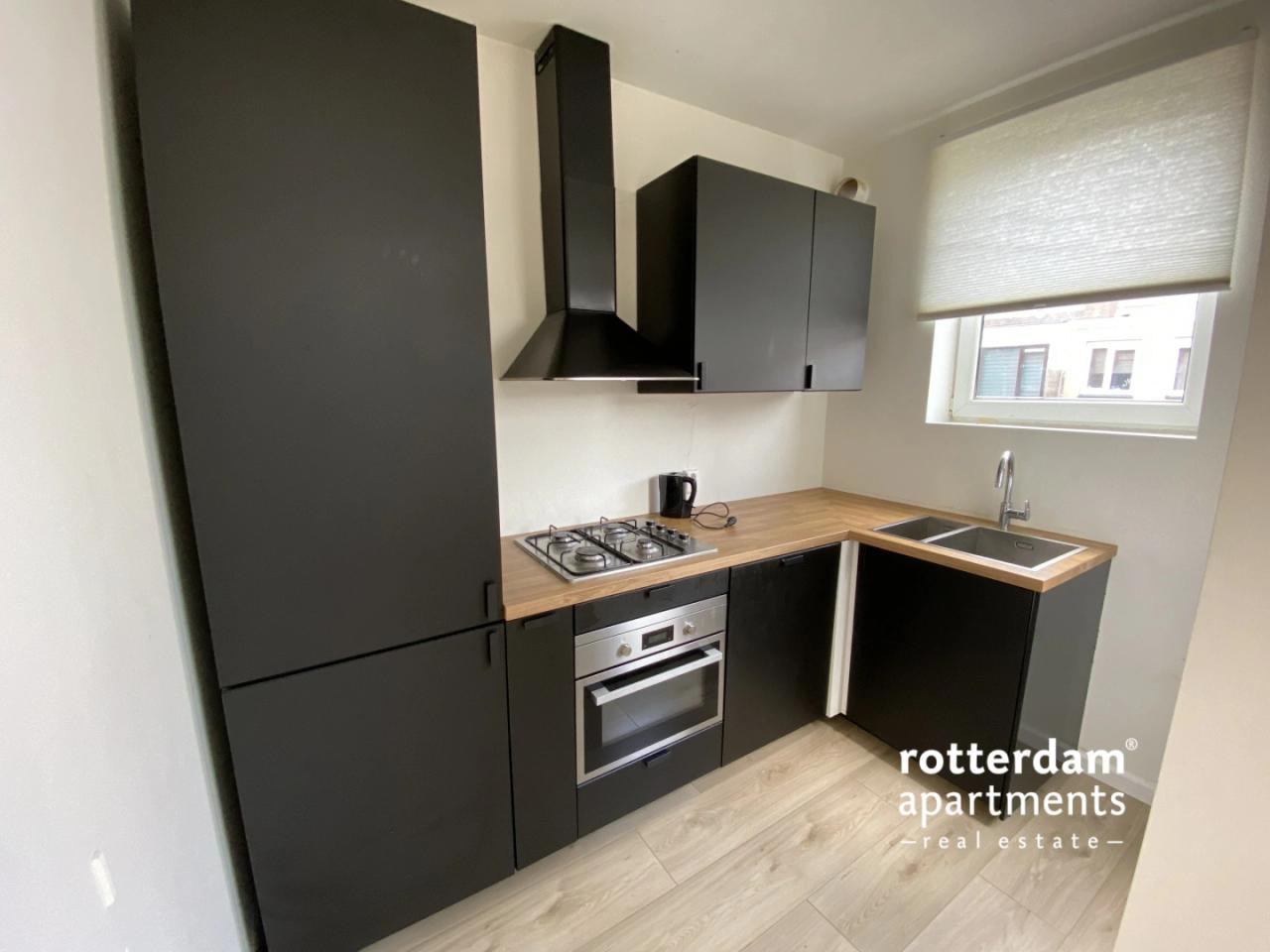 Room with Shared Balcony in Schiedam - Image 5