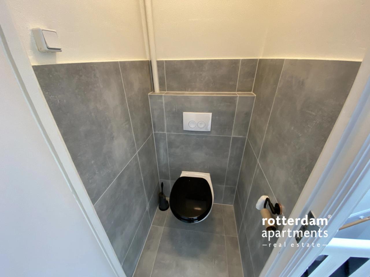 Room with Shared Balcony in Schiedam - Image 13