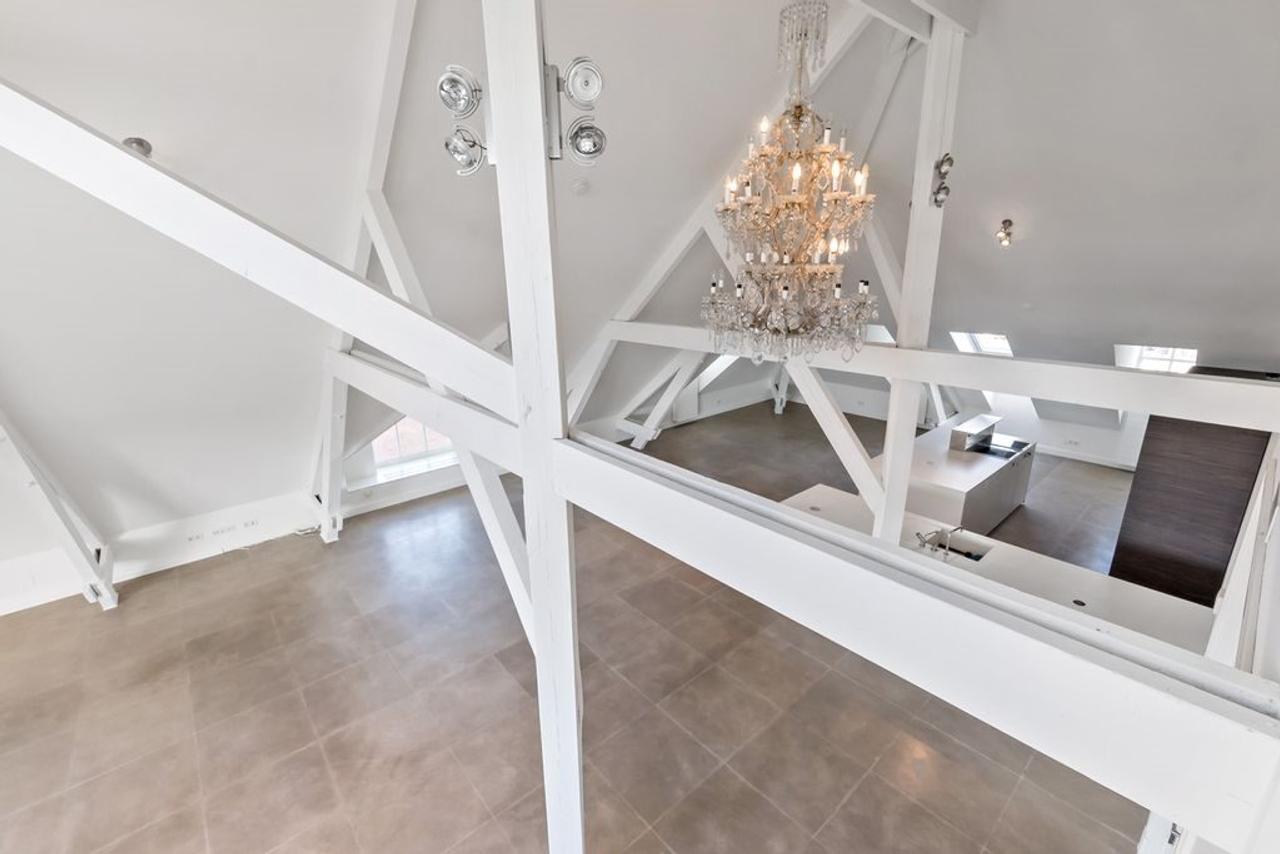 265 m² Penthouse in Statenkwartier - Image 10