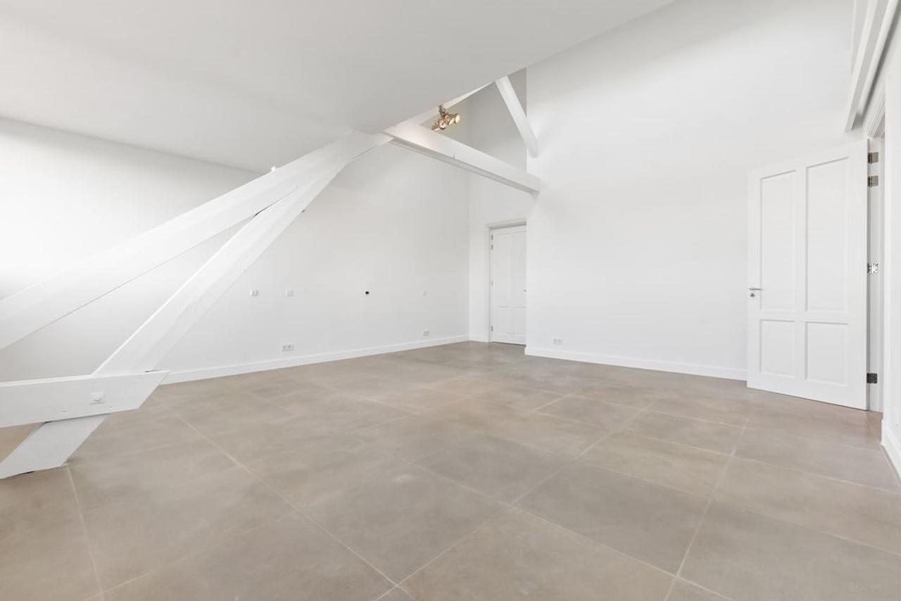 265 m² Penthouse in Statenkwartier - Image 16