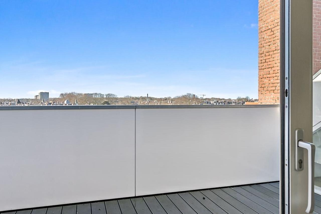 265 m² Penthouse in Statenkwartier - Image 33