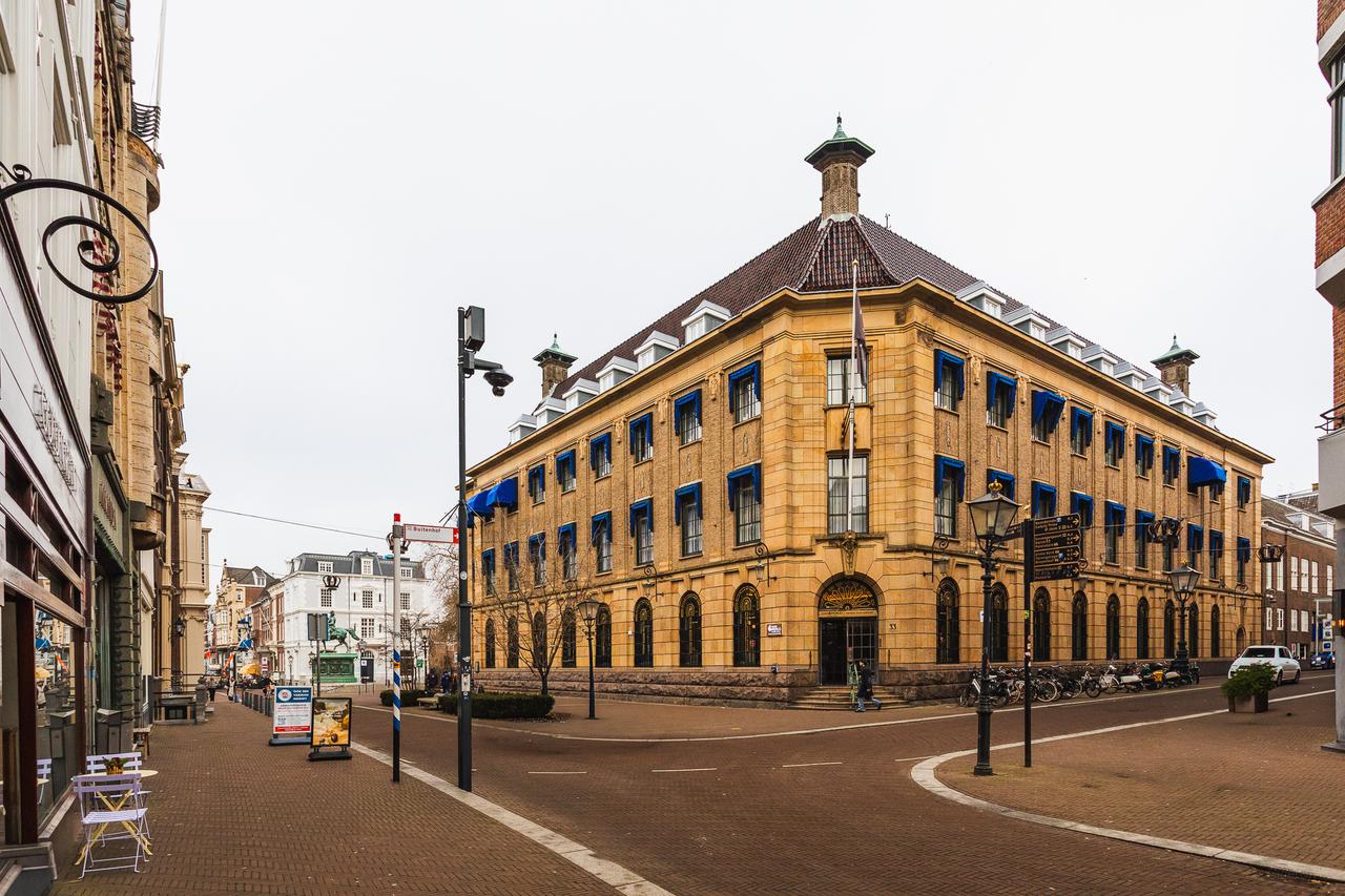 Live Next to Noordeinde Palace with Elevator - Image 21