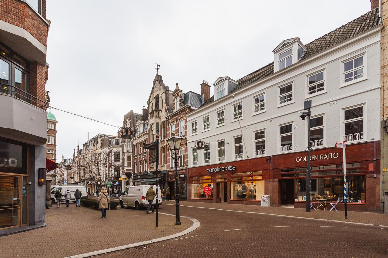 Live Next to Noordeinde Palace with Elevator - Image 23