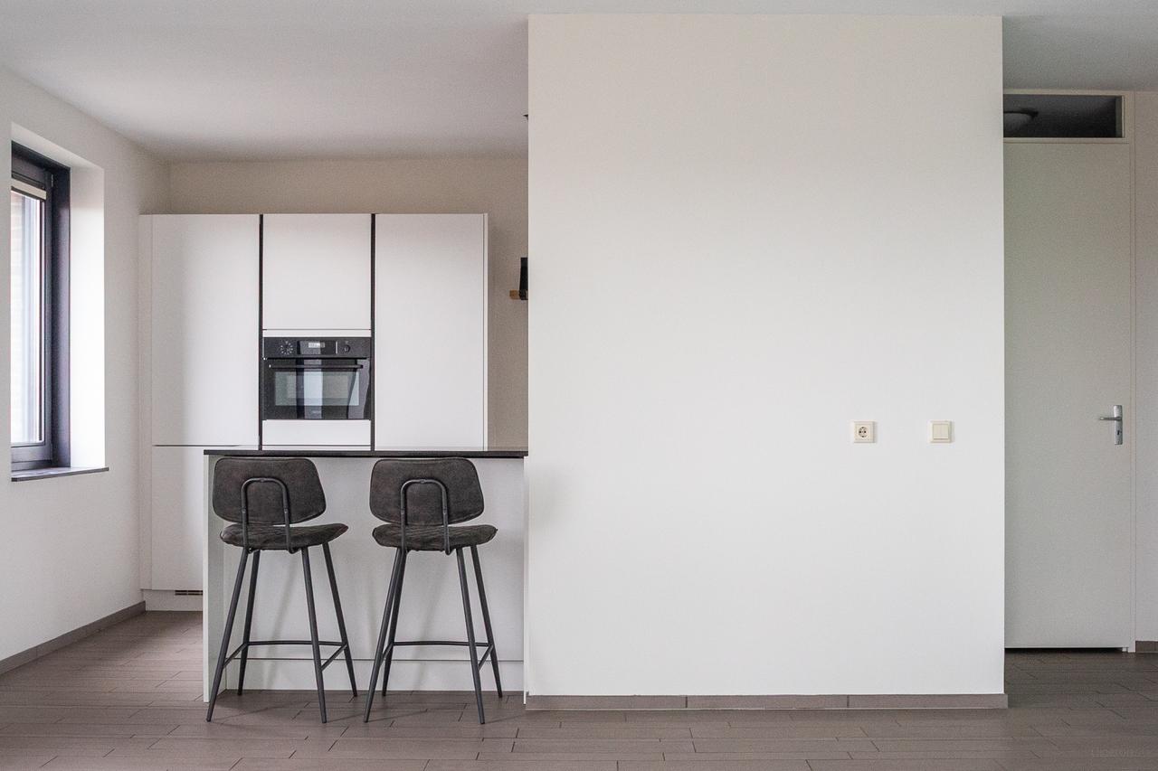 Bright Corner Apartment near Westduinpark - Image 5