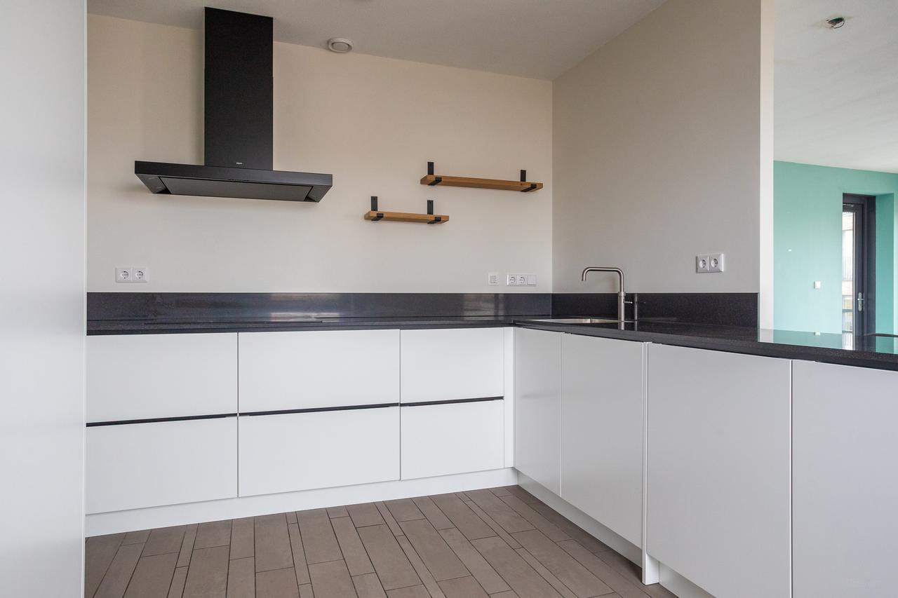 Bright Corner Apartment near Westduinpark - Image 9