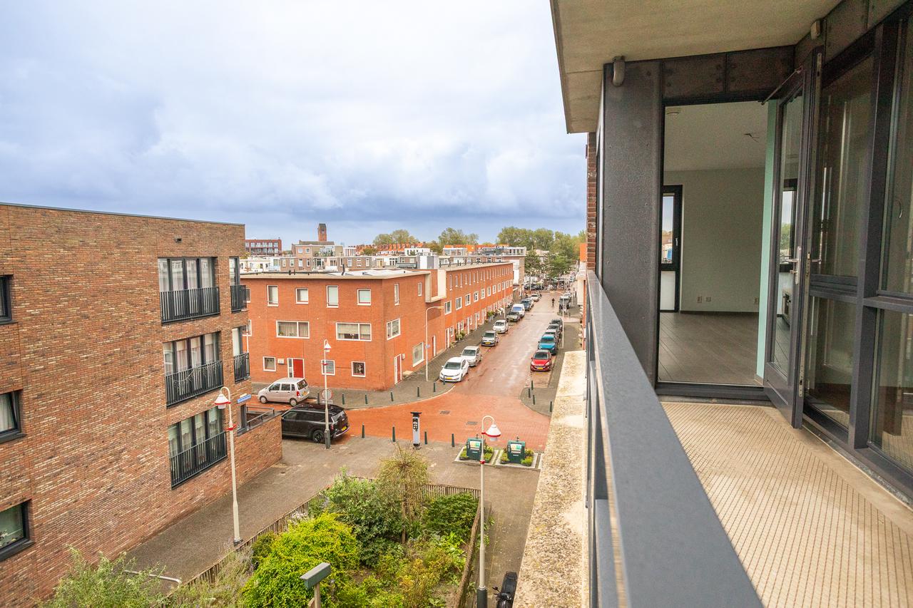 Bright Corner Apartment near Westduinpark - Image 30