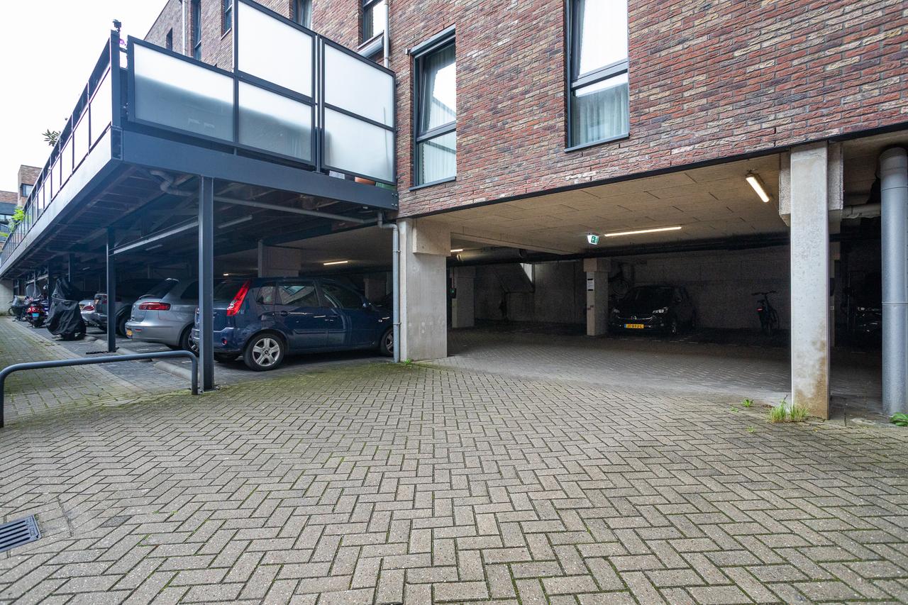 Bright Corner Apartment near Westduinpark - Image 36