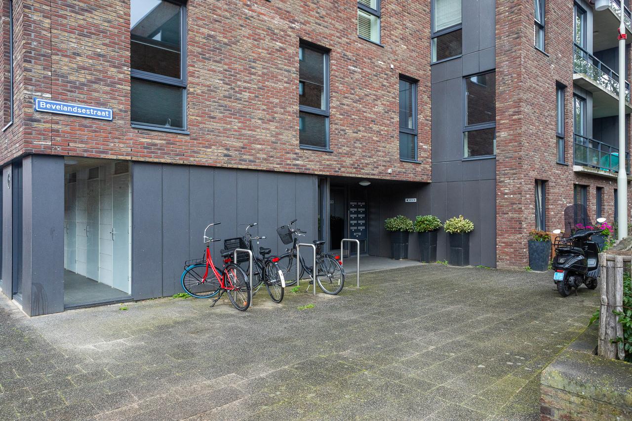Bright Corner Apartment near Westduinpark - Image 42