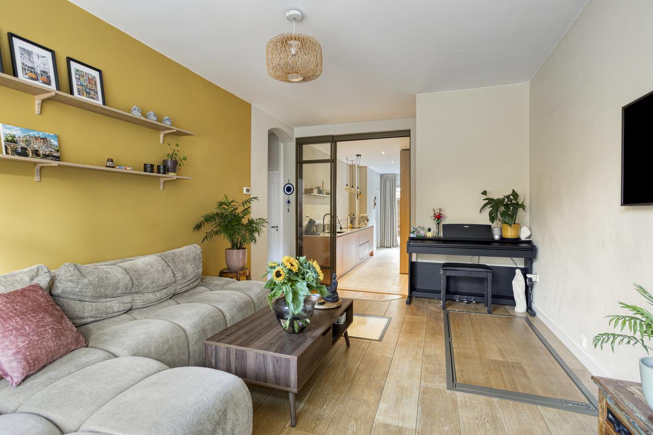 Gemeubileerd 4-slaapkamerappartement met tuin - Afbeelding 4