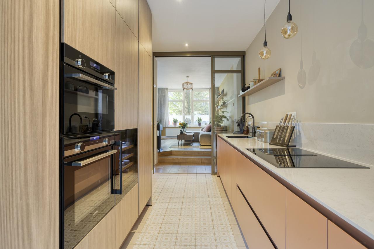 Gemeubileerd 4-slaapkamerappartement met tuin - Afbeelding 8