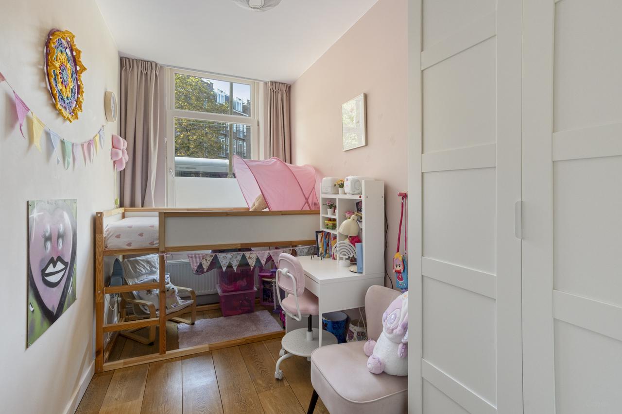 Gemeubileerd 4-slaapkamerappartement met tuin - Afbeelding 20