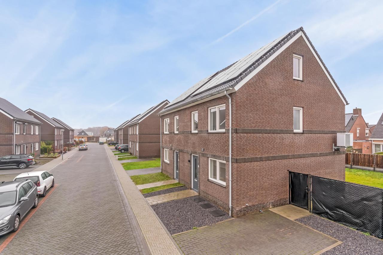 A+++ family home with garden in Sint Odiliënberg - Image 24