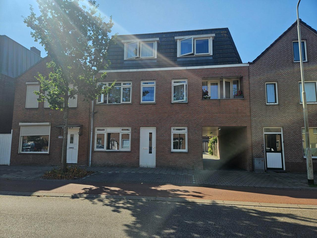 Appartement met tuin in Roosendaal - Afbeelding 1