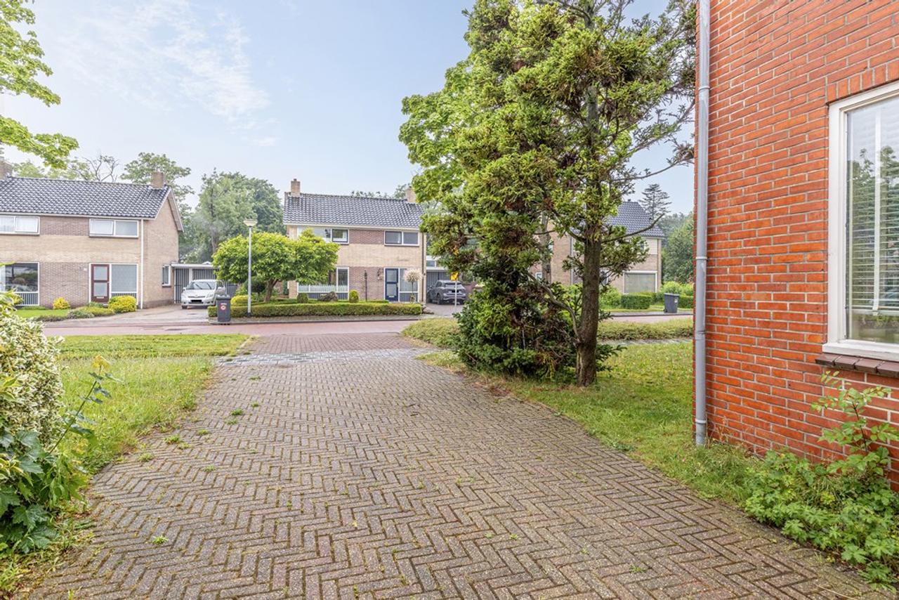 306 m² Detached Home in Schildwolde - Image 3