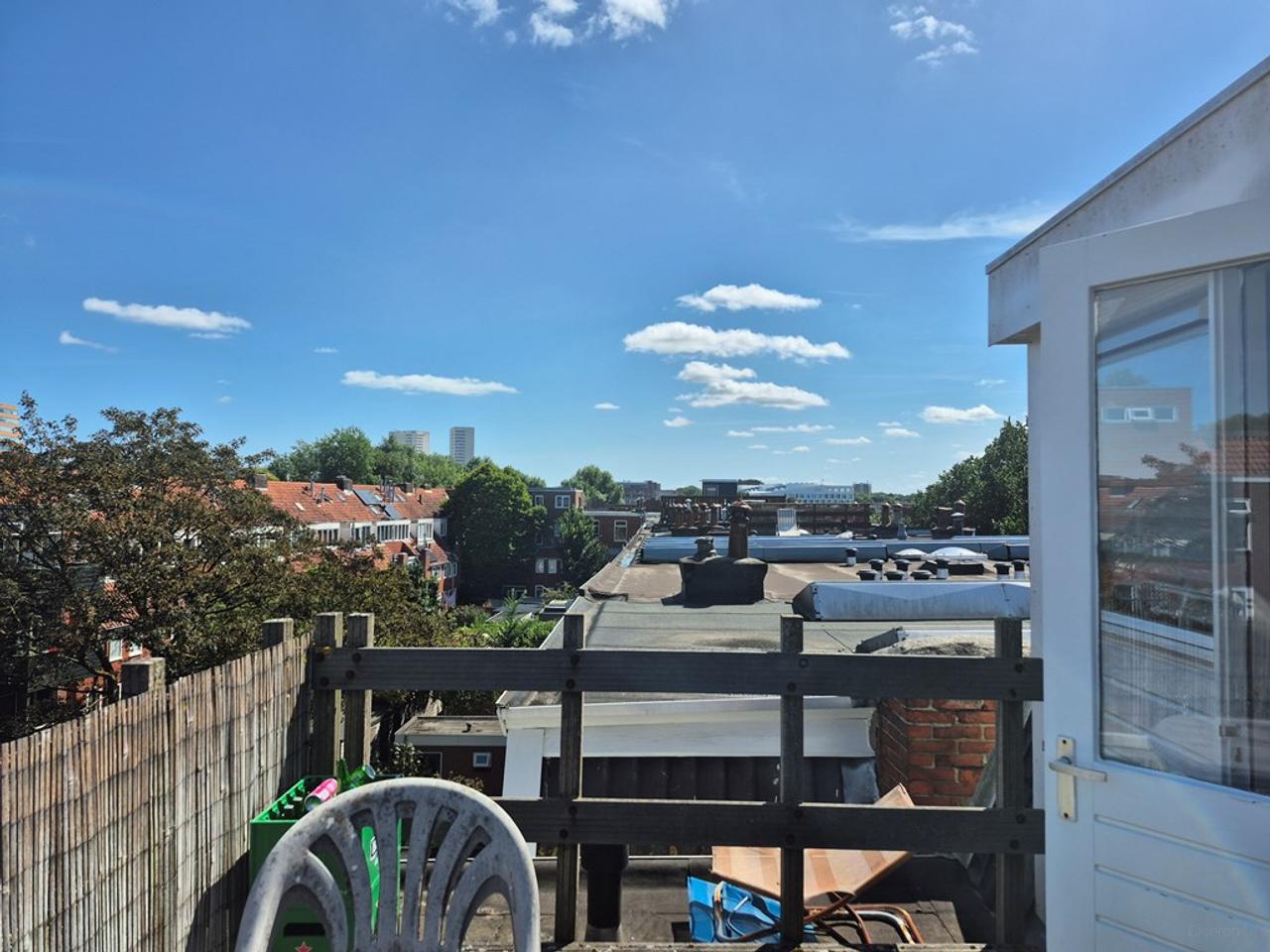 20 m² Room with Loft Bed in Oosterpoort - Image 13