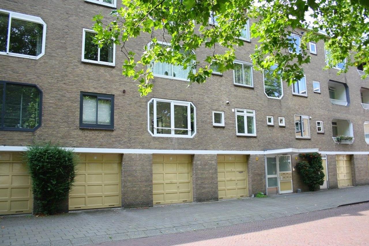 Gemeubileerd 3-kamerappartement in Amstelveen - Afbeelding 1