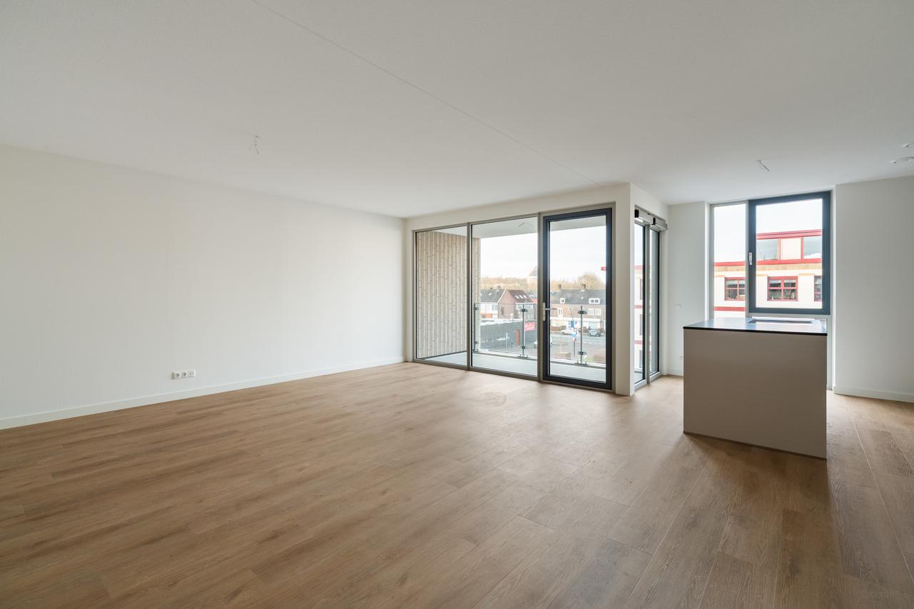Huurappartement in Emmeloord-Centrum - Afbeelding 2