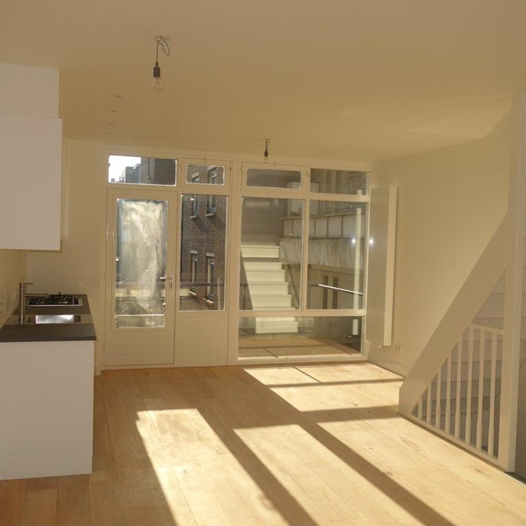 Rustige Jordaanwoning met balkon - Afbeelding 1