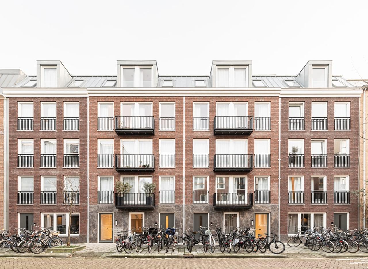 Gemeubileerd 3-kamerappartement in De Pijp - Afbeelding 1