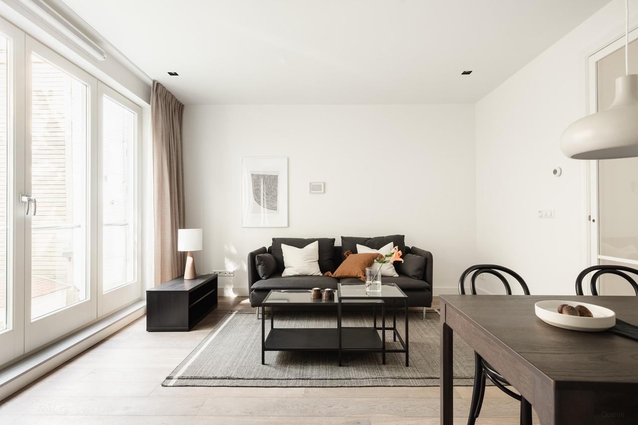 Gemeubileerd 3-kamerappartement in De Pijp - Afbeelding 5