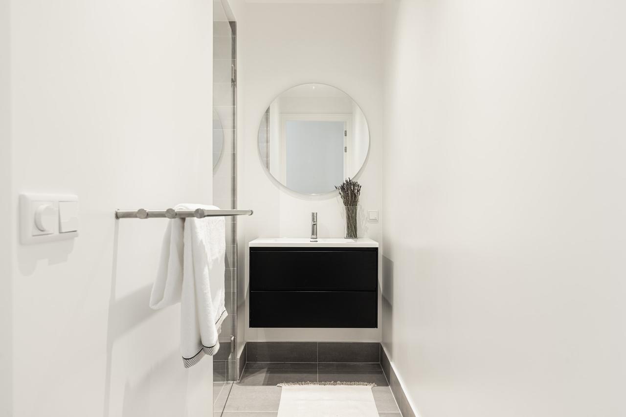 Gemeubileerd 3-kamerappartement in De Pijp - Afbeelding 8