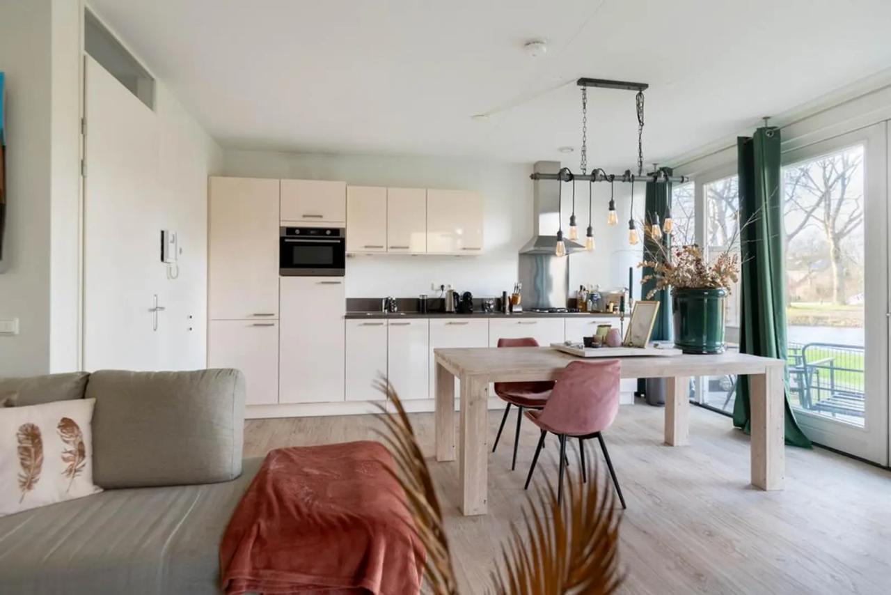 Apartment with Garden and Parking Space - Image 7
