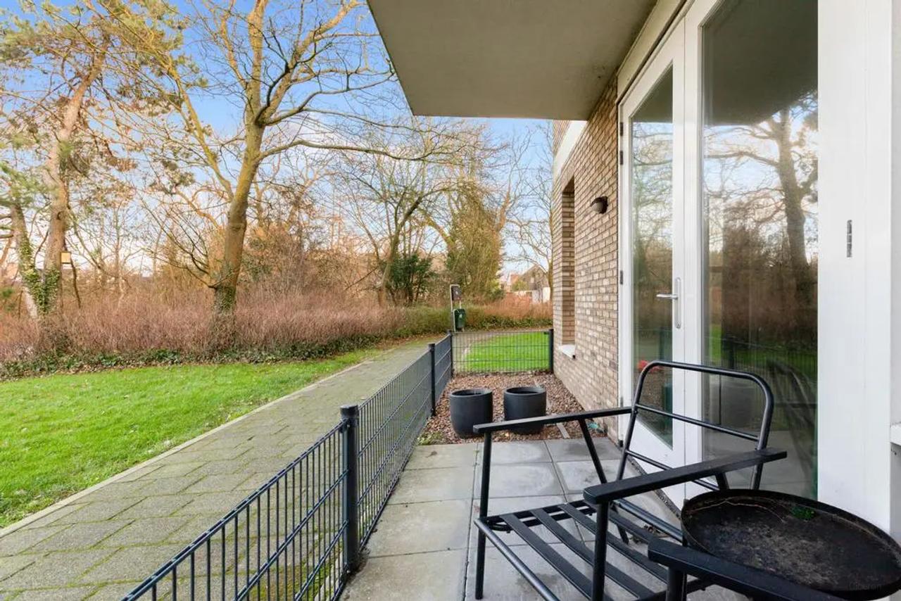 Apartment with Garden and Parking Space - Image 13