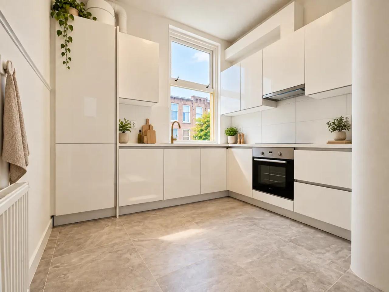 75 m² apartment with balcony in The Hague - Image 3