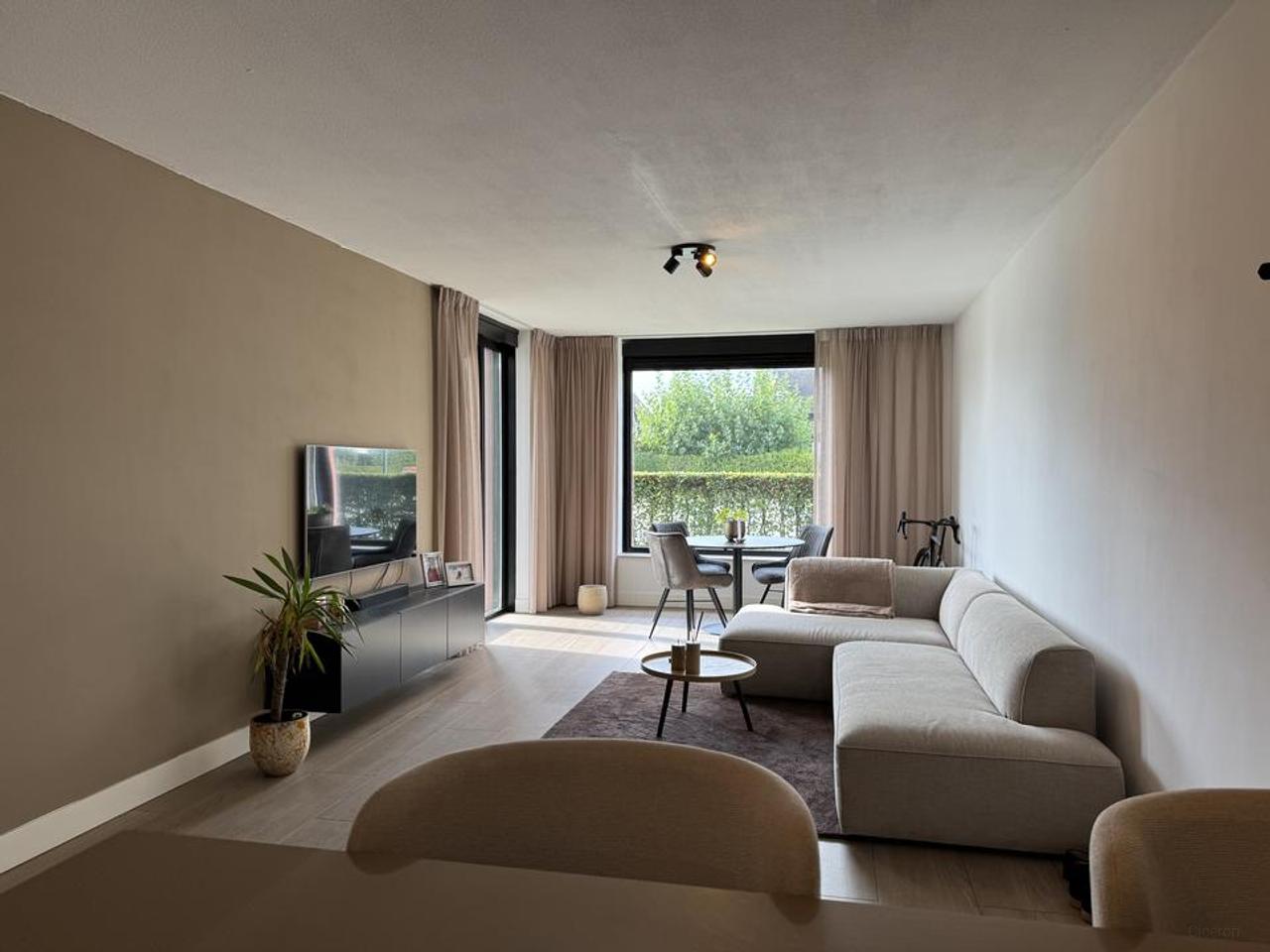 A++ apartment with terrace and parking - Image 2