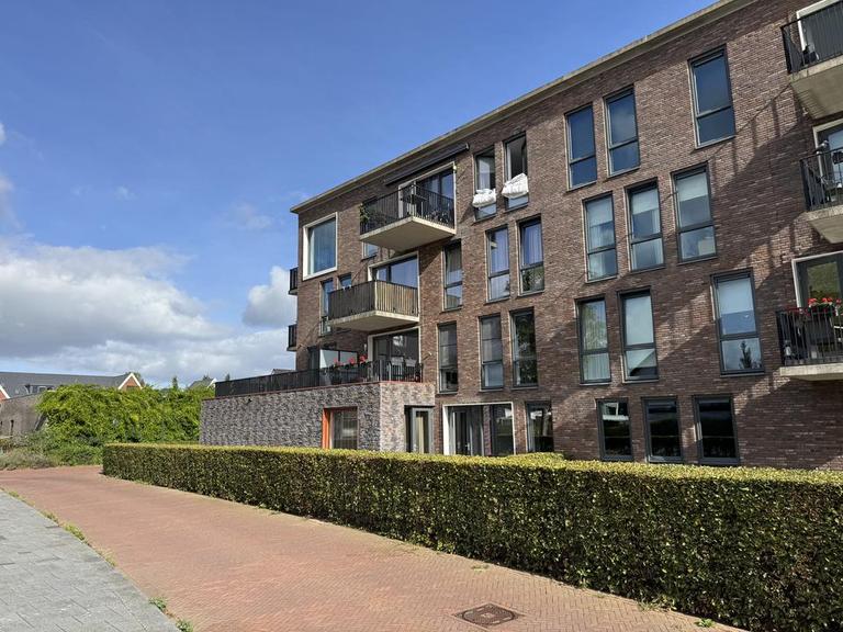 A++ apartment with terrace and parking - Image 10