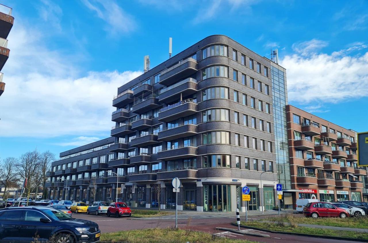 Gemeubileerd 3-kamerappartement in Haarlem - Afbeelding 1