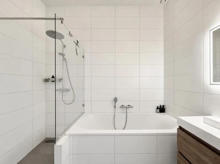 Gemeubileerd 2-kamerappartement met balkon - Afbeelding 12