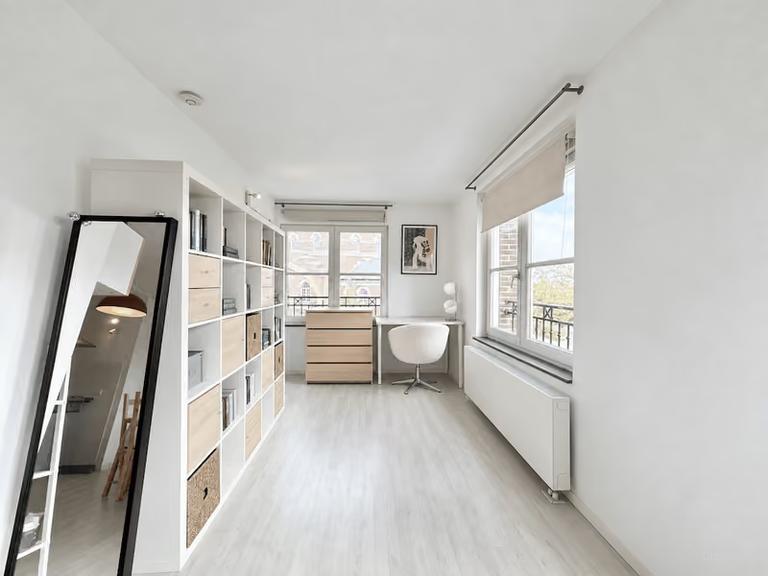 Gemeubileerd 3-kamerappartement met balkon - Afbeelding 9