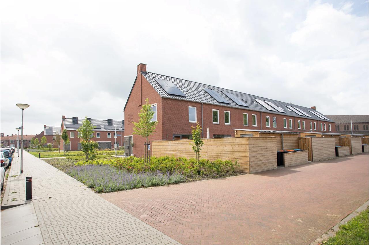A++++ hoekwoning met tuin in Almelo - Afbeelding 2