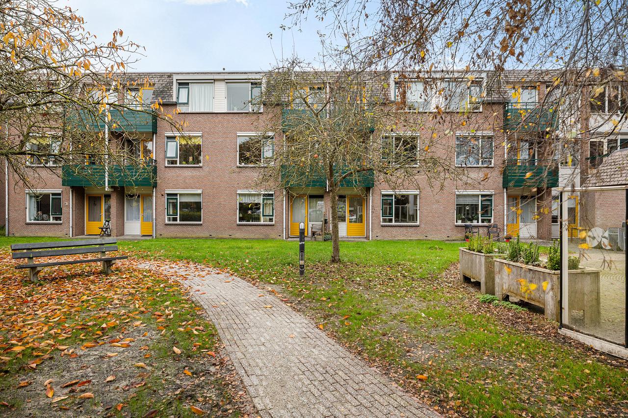 Available now: 1-bedroom apartment in Annen - Image 6