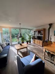 Furnished family home with garden