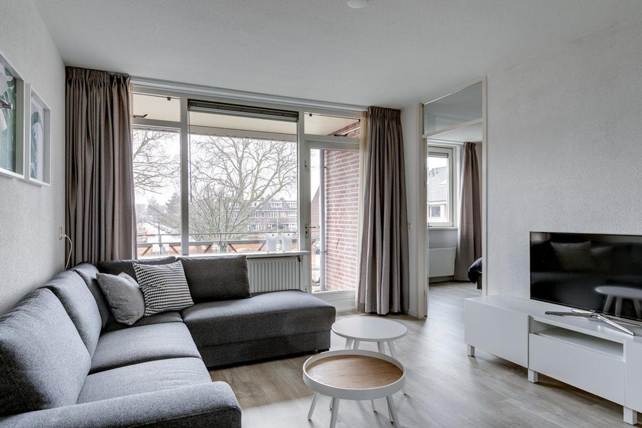 Gemeubileerd 3-kamerappartement met parkeerplek - Afbeelding 3