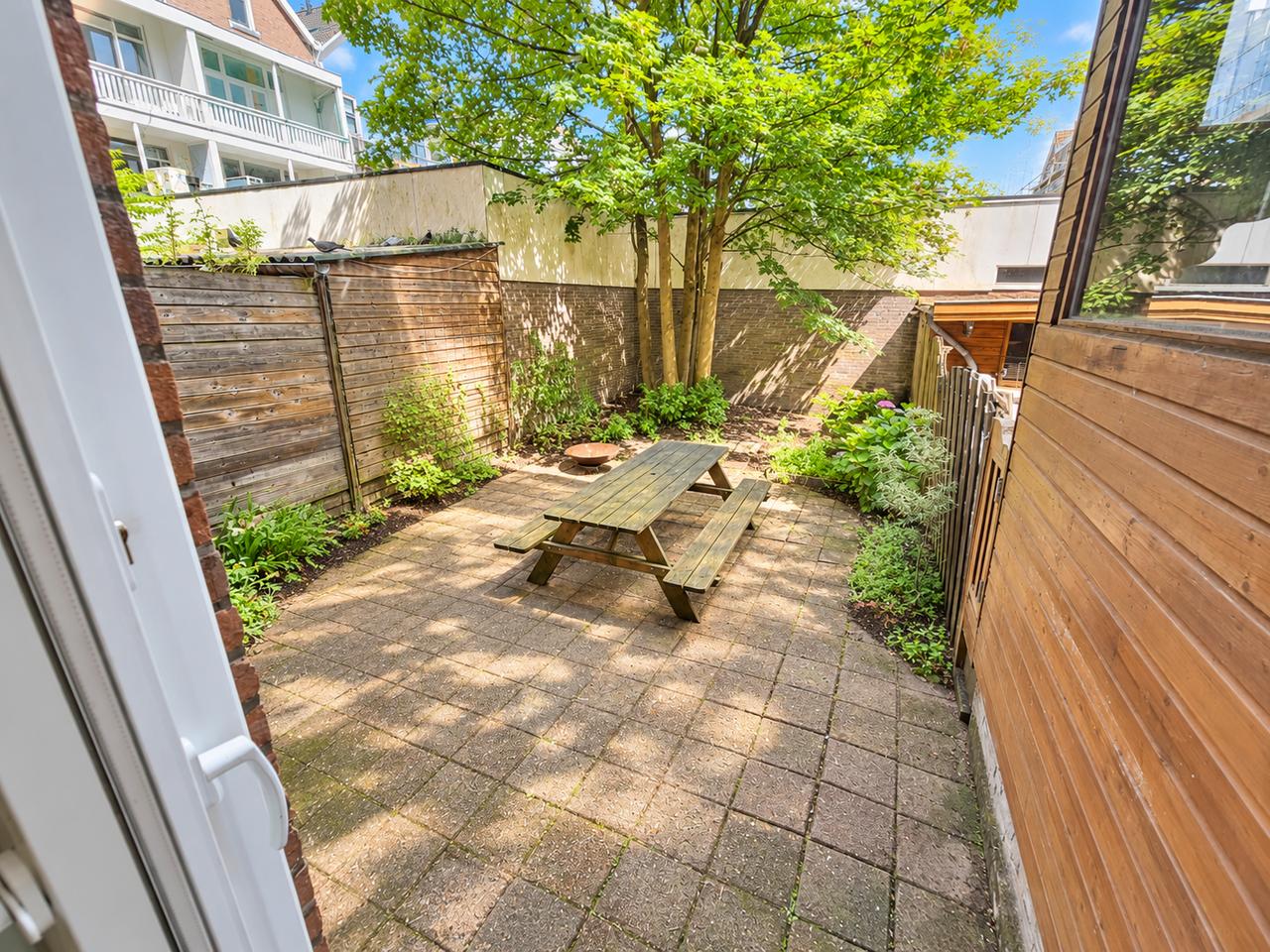 Benedenwoning met tuin en 5 slaapkamers - Afbeelding 2