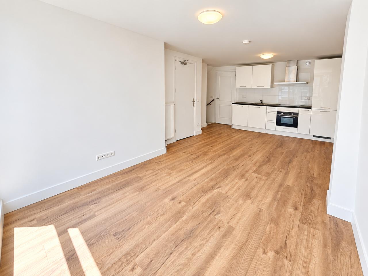 Benedenwoning met 4 slaapkamers en tuin - Afbeelding 3