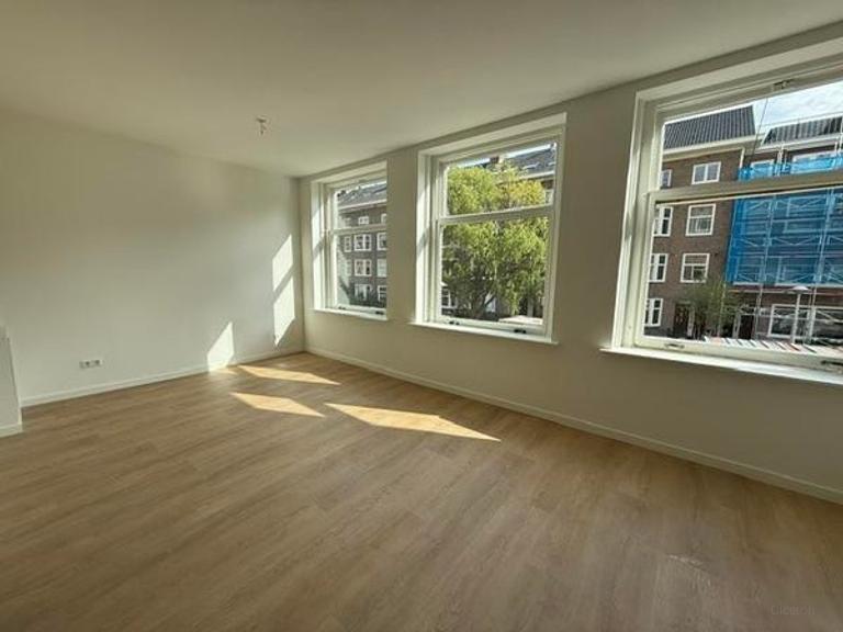 Licht 3-kamerappartement met balkon in Rijnbuurt - Afbeelding 2