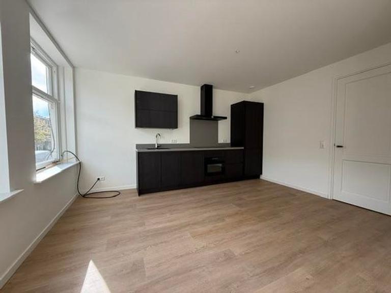 Licht 3-kamerappartement met balkon in Rijnbuurt - Afbeelding 3