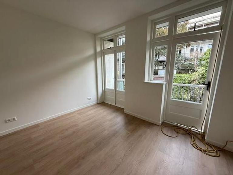 Licht 3-kamerappartement met balkon in Rijnbuurt - Afbeelding 8