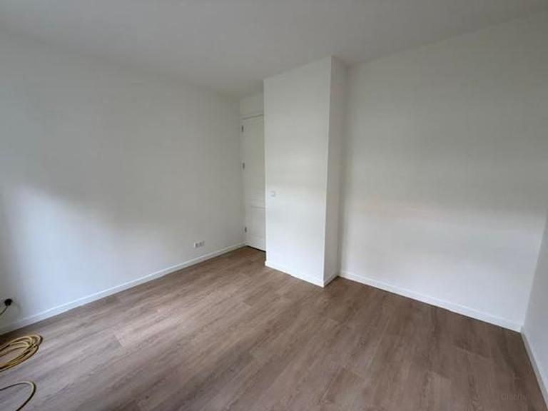 Licht 3-kamerappartement met balkon in Rijnbuurt - Afbeelding 9
