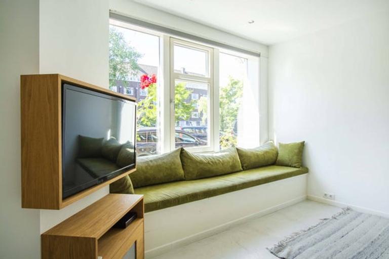 Ground-Floor Apartment with Garden in De Pijp - Image 3